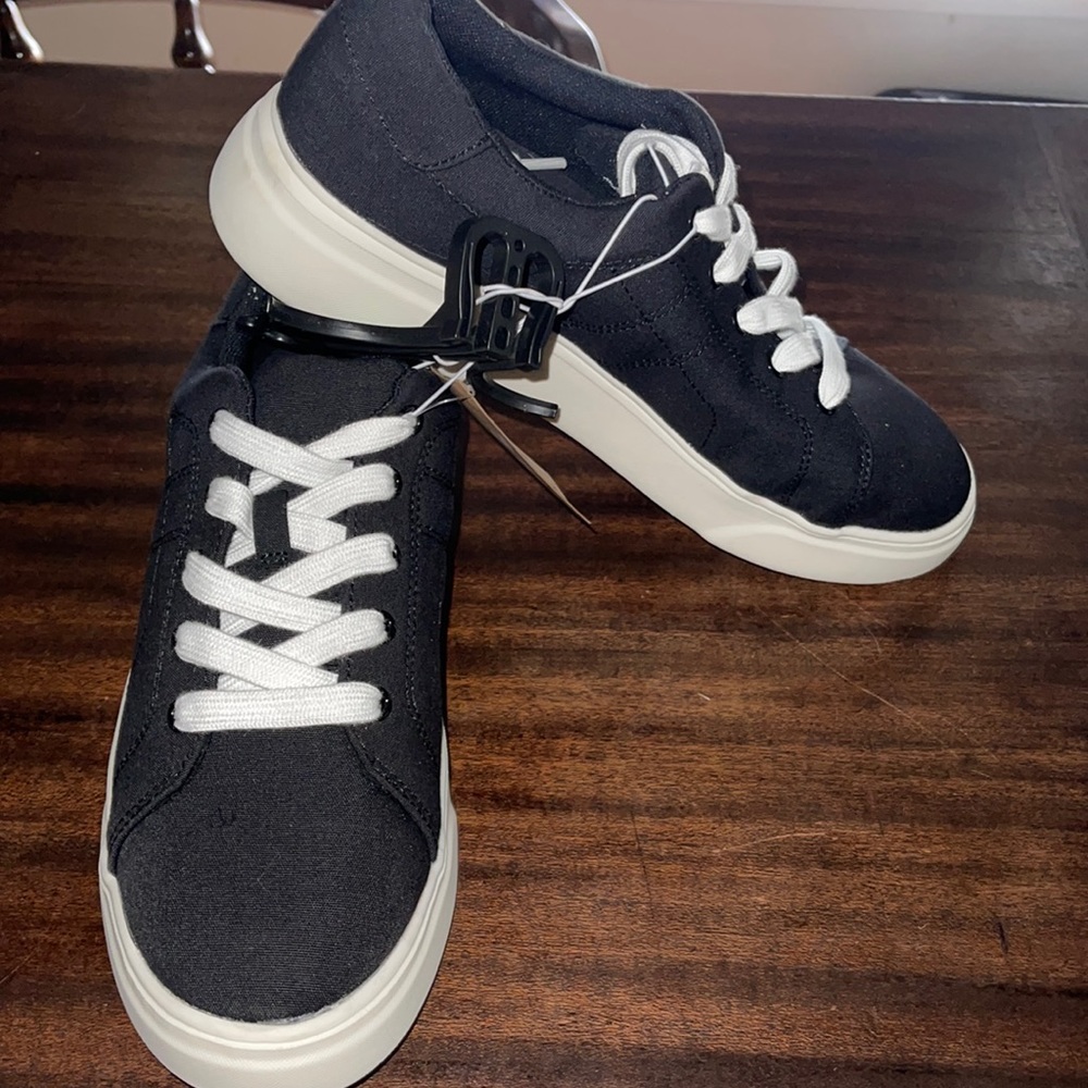 NWT Maj Love canvas sneakers